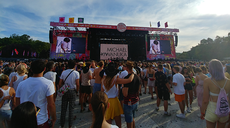Michael Kiwanuka koncert a Sziget Fesztivál Nagyszínpadán