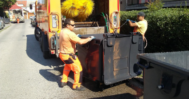 Már a hulladékgyűjtő konténereket is fertőtlenítik Vácon