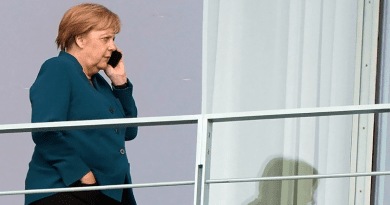 Koronavírus: a tűzoltó udvariasan lerázta Merkelt