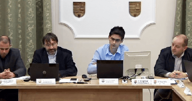Göd polgármestere leváltotta a fideszesek mellé álló alpolgármestereit