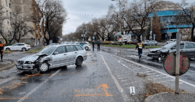 Egy közlekedési baleset okozóját keresik a váci rendőrök