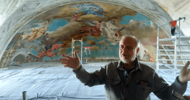 DOM restaurálás: „Foggal-körömmel” igyekeznek feltárni az eredeti architektúrafestést