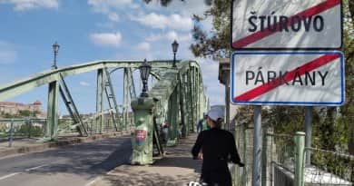 Nem lehet szabadon átmenni Szlovákiába – Két hétig visszatér a határellenőrzés, csak a hivatalos határátkelők használhatók