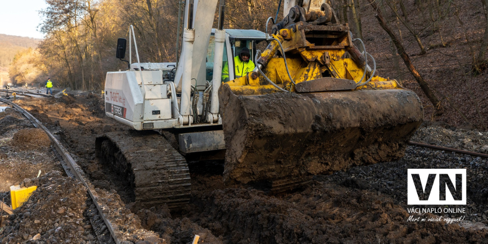 gyarmativonalfelujvn