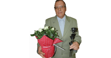 Baharev Ali vasrózsát kapott a Virágos Vác díjkiosztóján